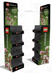 LEGO Botanicals Moederdag Display Inhoud display: 8x LEGO 40460 Flowers Rozen 7x LEGO 40524 Flowers Zonnebloemen 8x LEGO 40647 Flowers Lotusbloemen 8x LEGO 40725 Flowers Kersenbloesems 7x LEGO 40747 Flowers Narcissen